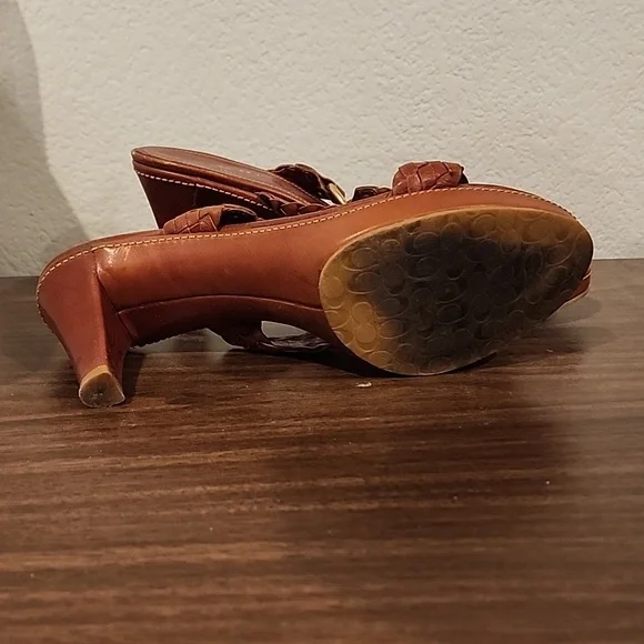 Coach Sandals with Heel - Picture 4 of 5